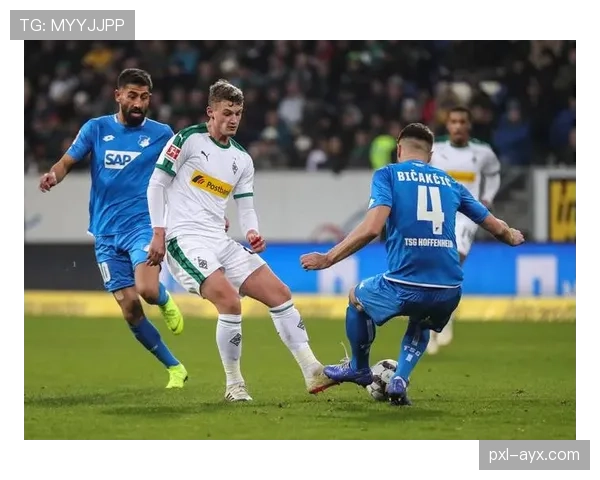 狼堡防线持续稳固 有望助力球队争冠前景 狼堡防线持续稳固 有望助力球队争冠前景