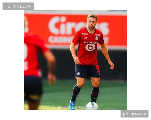 弗赖堡中场核心状态回暖,助球队持续提升竞争力 弗赖堡中场核心状态回暖,助球队持续提升竞争力