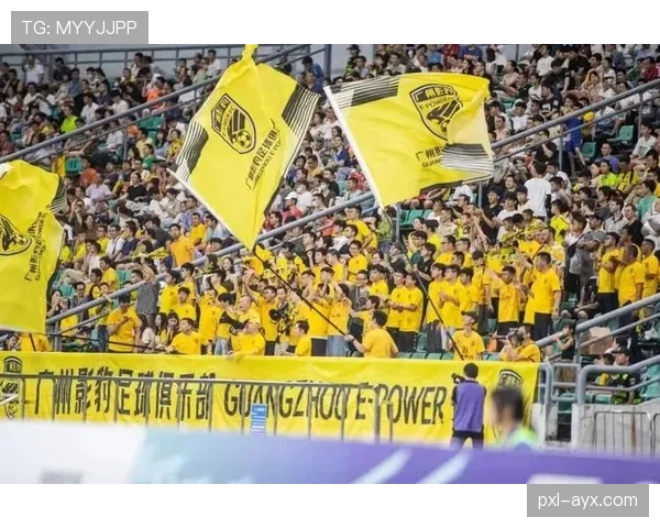 广州队锋线重组升级,进攻火力持续增强引关注 广州队锋线重组升级,进攻火力持续增强引关注